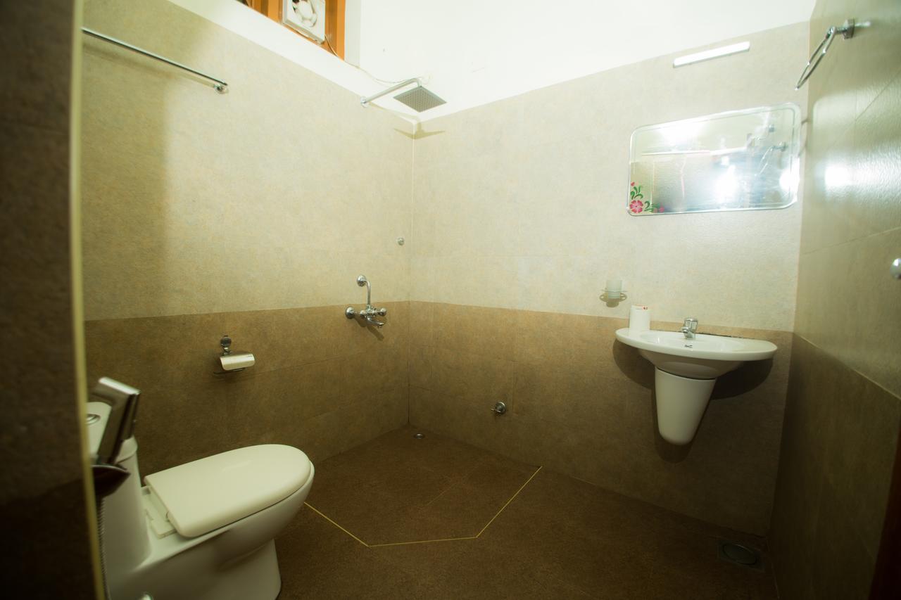 Thiruvambadi Beach Retreat Варкала Екстериор снимка